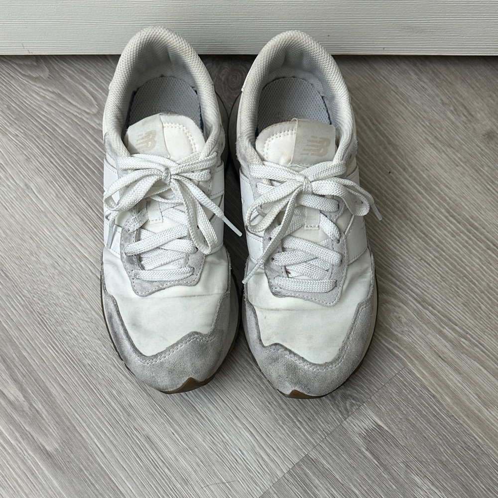 New Balance Women's White and Gray Sneakers